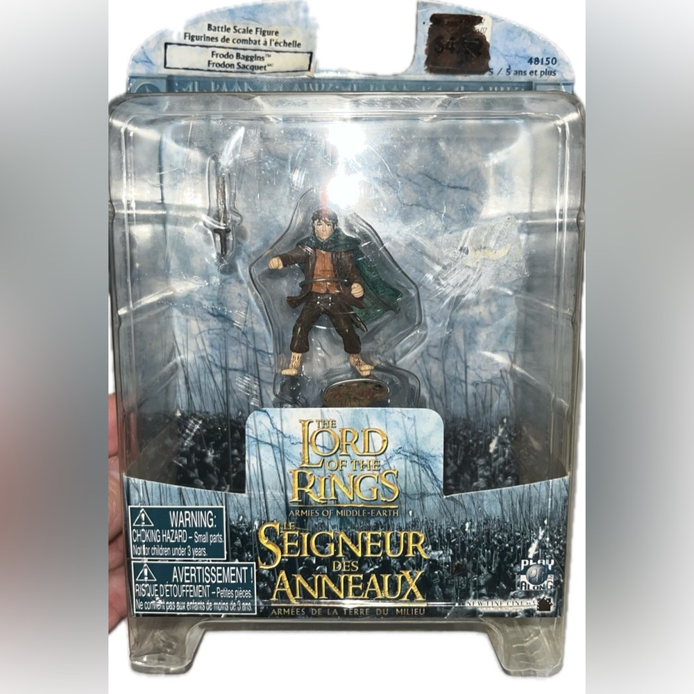 The Lord of the Rings: Armies of Middle-earth –Frodo Baggins Battle Scale Figure